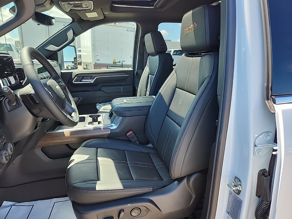 2026 Chevrolet Silverado 2500 HD High Country - Photo 43