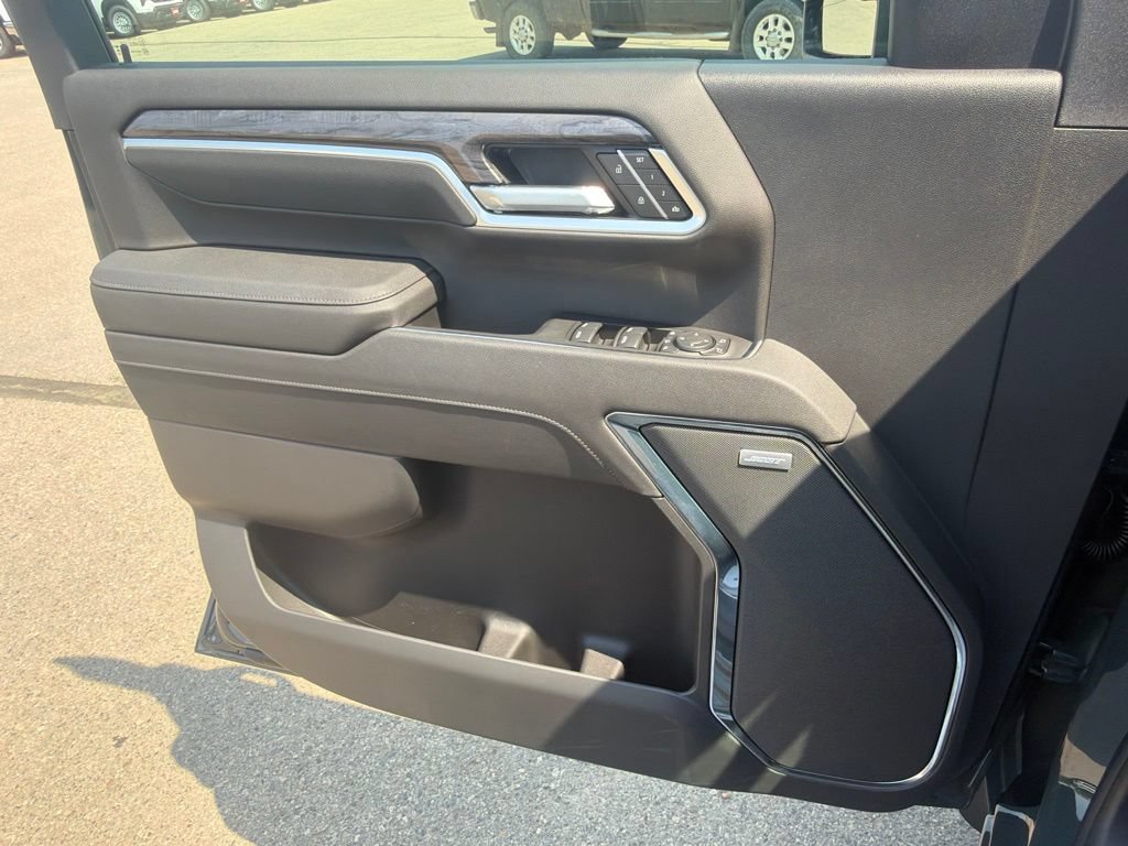 2026 Chevrolet Silverado 3500 HD LTZ - Photo 33