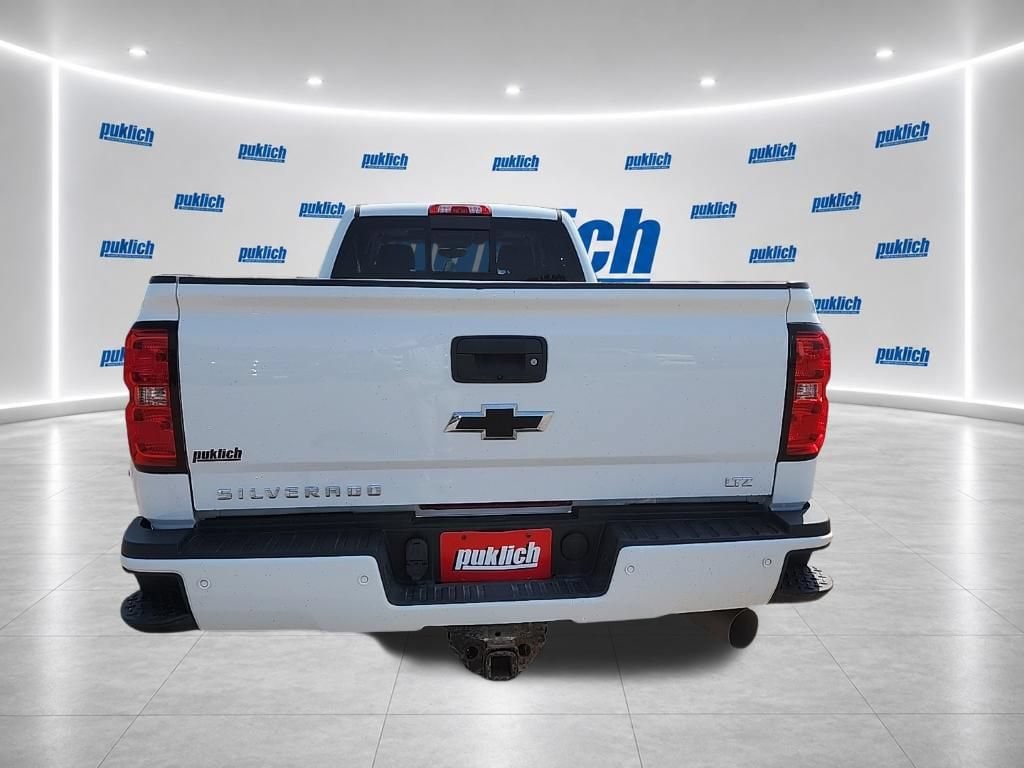2018 Chevrolet Silverado 3500HD LTZ - Photo 4