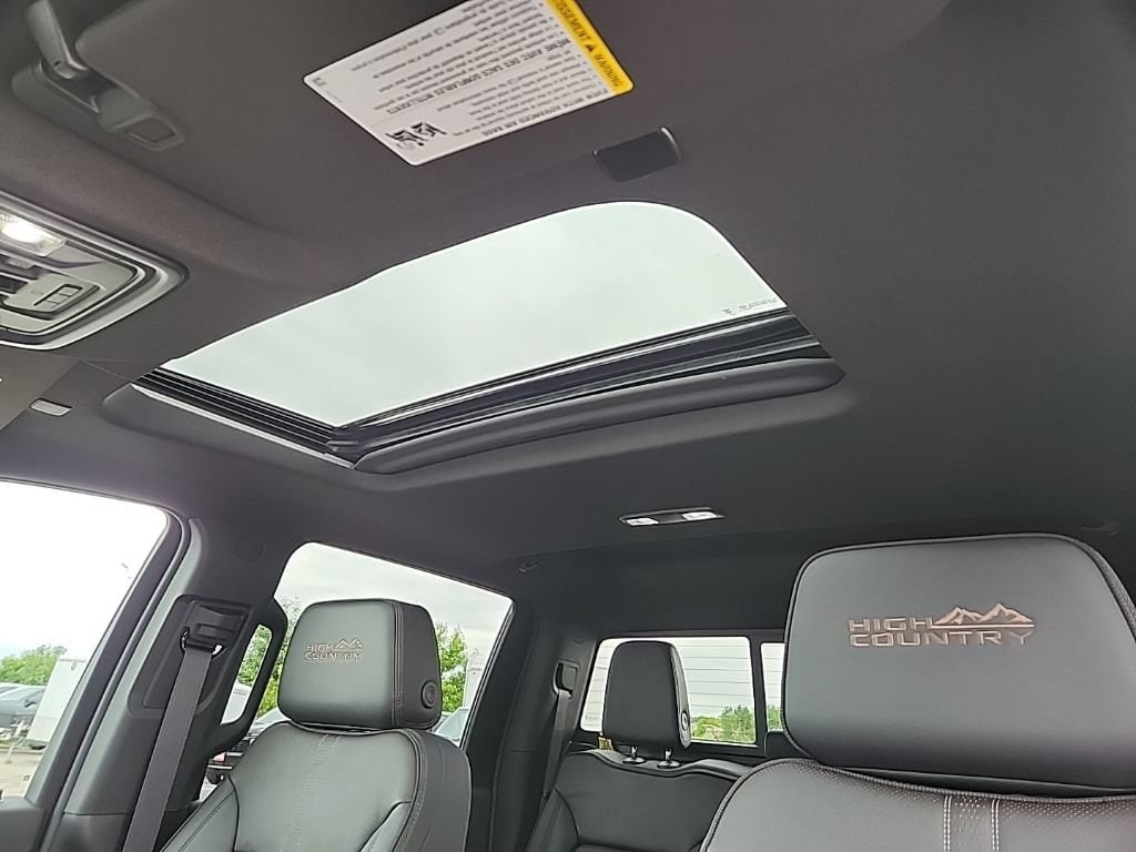 2026 Chevrolet Silverado 2500 HD High Country - Photo 43