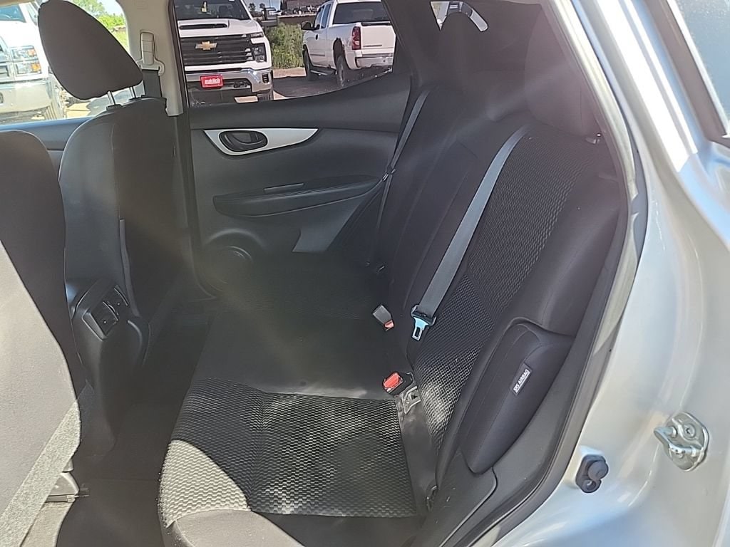 2022 Nissan Rogue Sport S - Photo 32