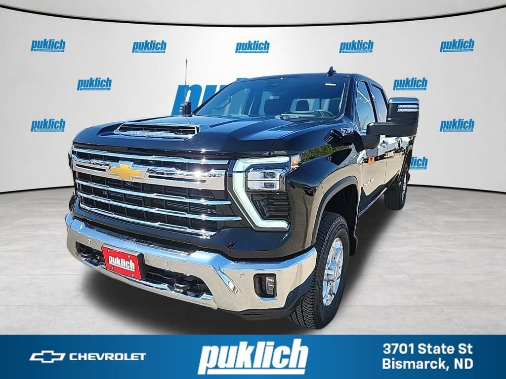 2026 Chevrolet Silverado HD LTZ 4WD Crew Cab Standard Box's photo