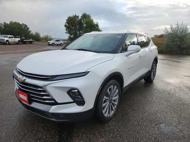 2024 Chevrolet Blazer Premier photo 3
