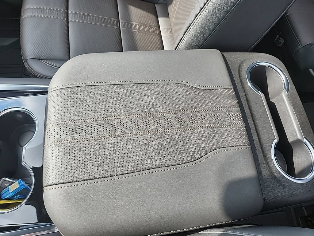 2026 Chevrolet Suburban High Country - Photo 37