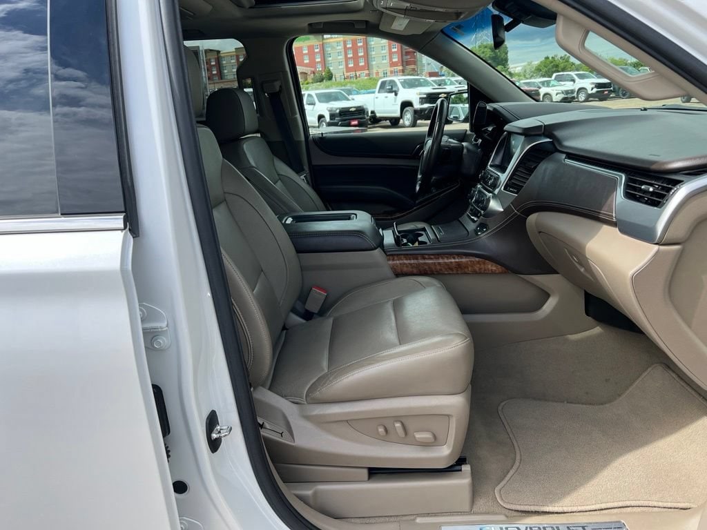 2020 Chevrolet Suburban Premier - Photo 28