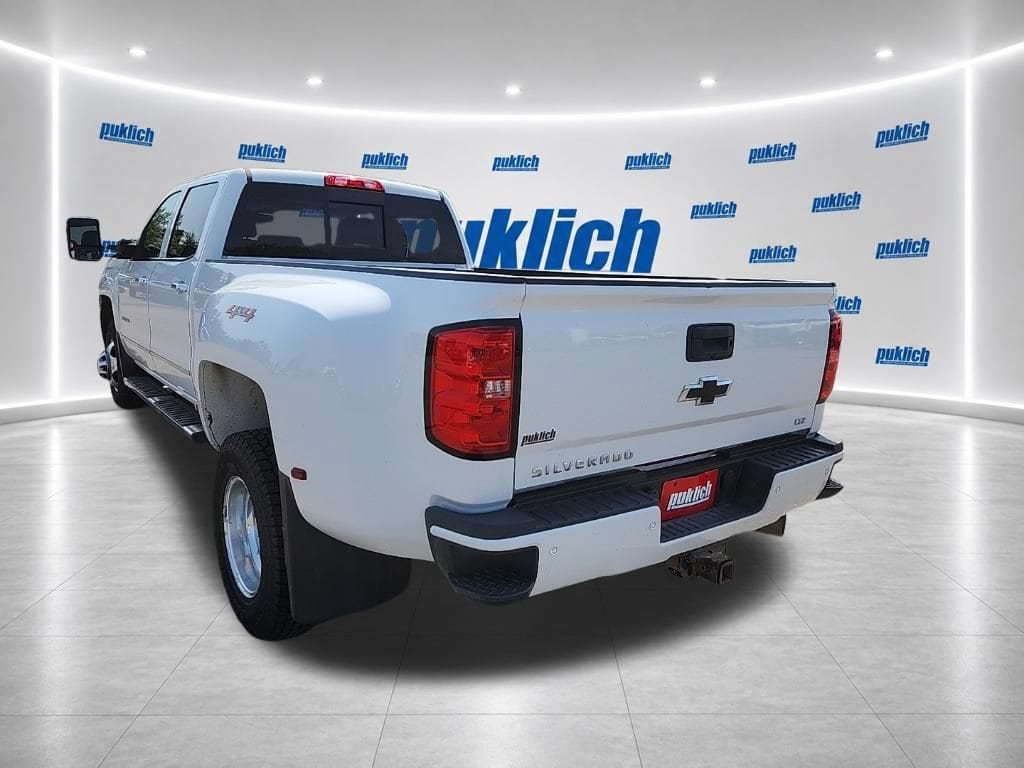 2018 Chevrolet Silverado 3500HD LTZ - Photo 3