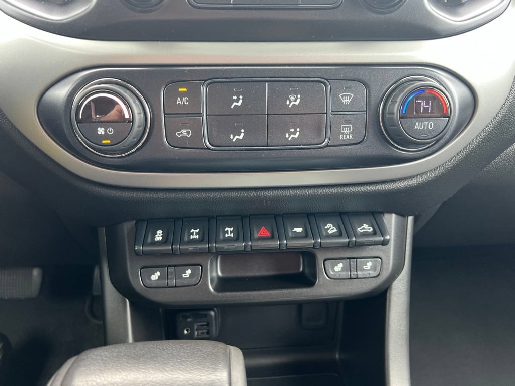 2021 Chevrolet Colorado ZR2 - Photo 13