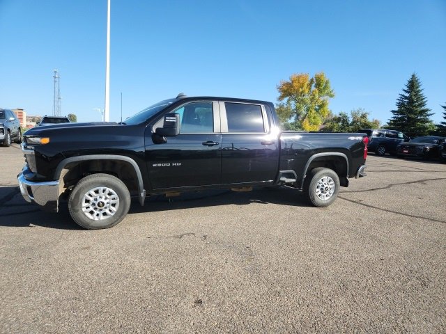2024 Chevrolet Silverado 2500HD LT photo 4