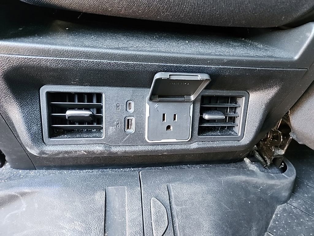 2023 Chevrolet Silverado 1500 LT - Photo 36