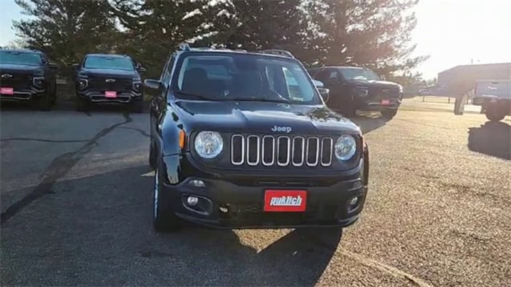 Used 2017 Jeep Renegade Latitude 4x4 SUV