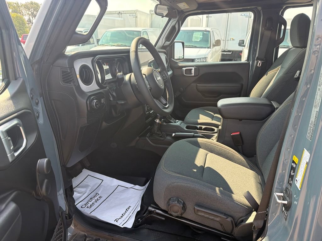 2024 Jeep Gladiator Sport - Photo 23