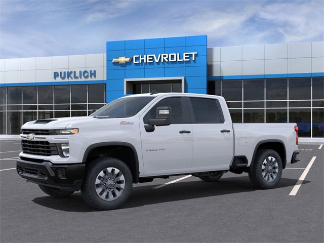 2025 Chevrolet Silverado Custom photo 2