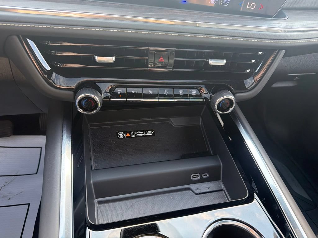 2026 Chevrolet Tahoe Premier - Photo 22