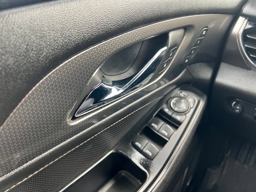 2023 Chevrolet Traverse Premier - Photo 22