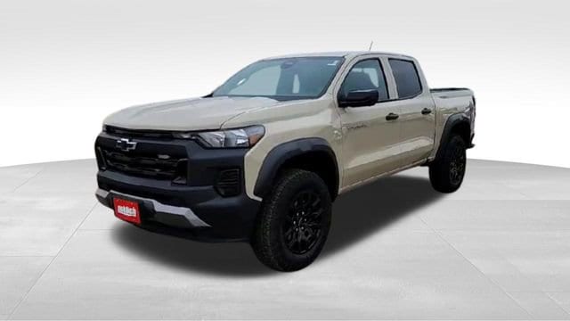 View vehicle photo 4