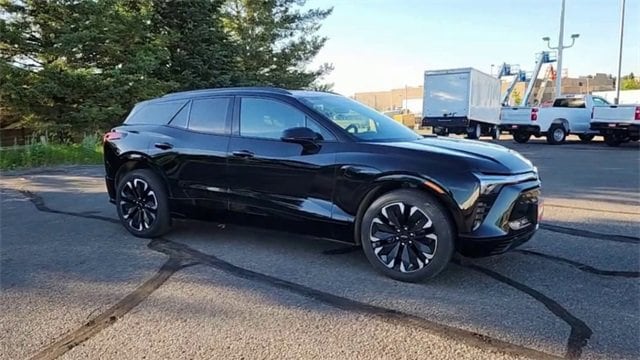 Used 2024 Chevrolet Blazer EV RS with VIN 3GNKDHRKXRS243215 for sale in Bismarck, ND