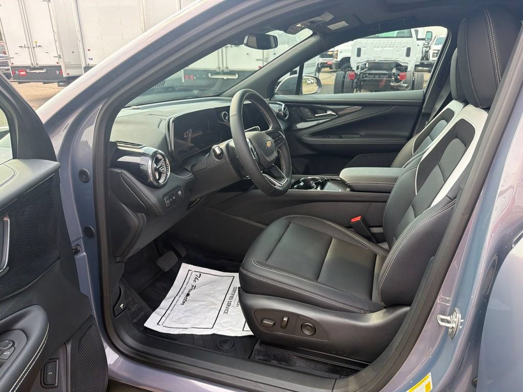 2025 Chevrolet Blazer EV LT - Photo 30