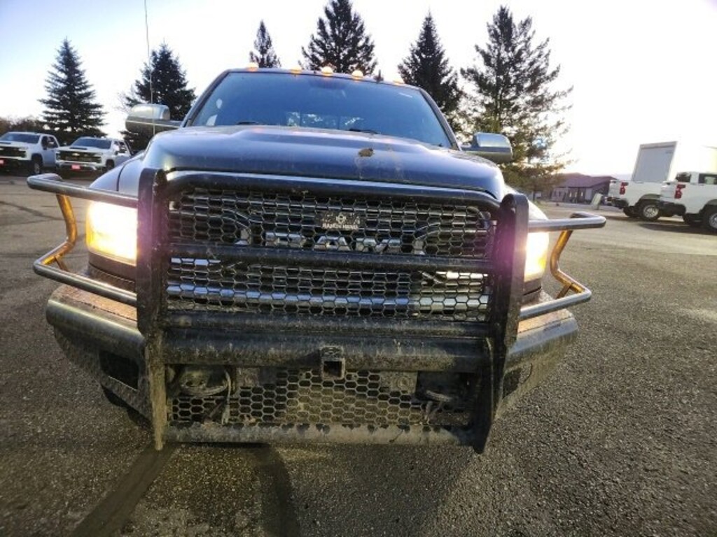 Used 2018 Ram 3500 Limited Crew Cab 4x4 8 Box Truck