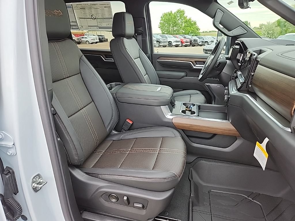 2026 Chevrolet Silverado 2500 HD High Country - Photo 58