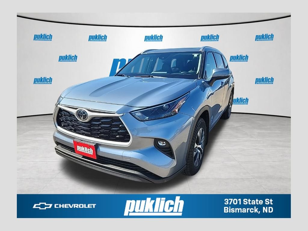 2022 Toyota Highlander XLE AWD