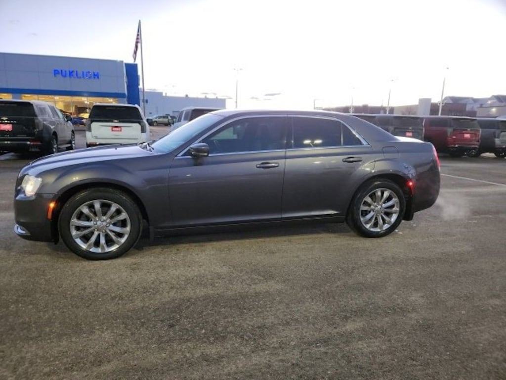 Used 2015 Chrysler 300 Limited