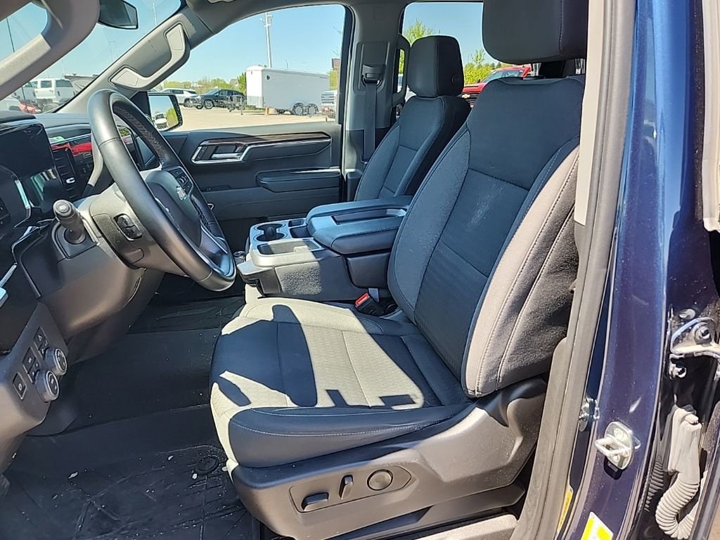 2023 Chevrolet Silverado 1500 LT - Photo 32