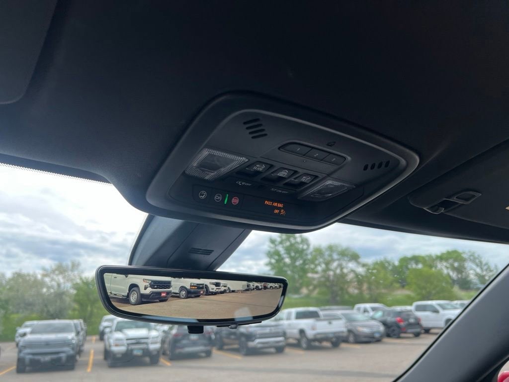 2023 Chevrolet Traverse Premier - Photo 14