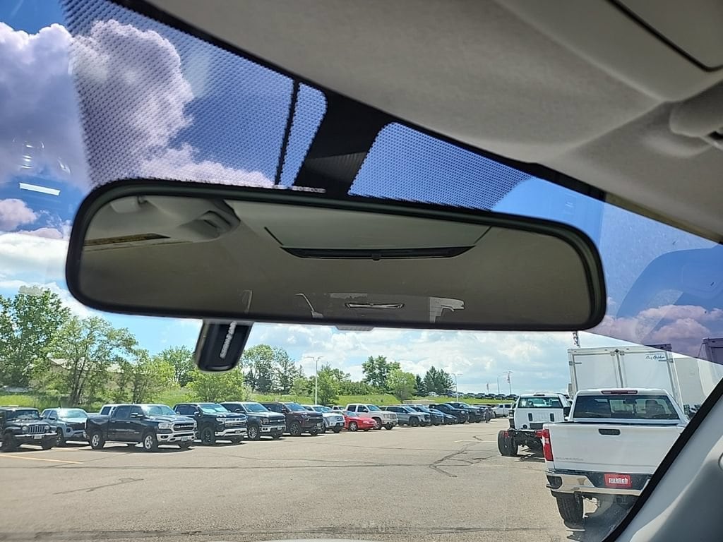 2019 Toyota 4Runner SR5 - Photo 18