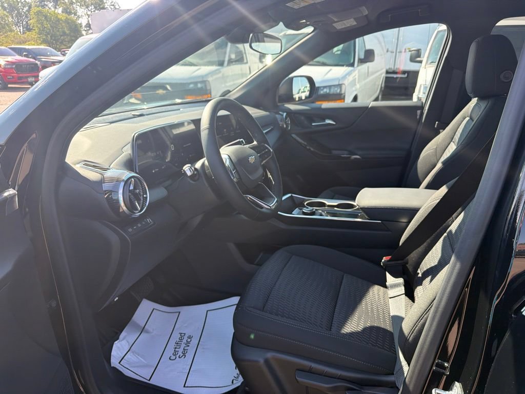 2027 Chevrolet Equinox LT - Photo 27