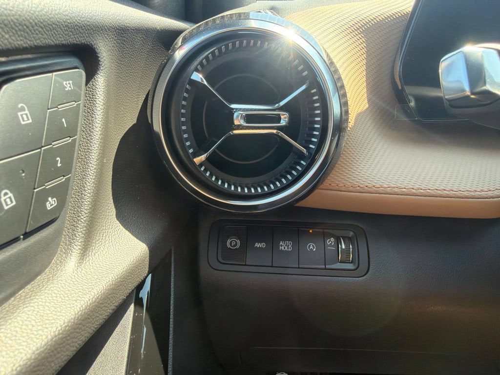 2027 Chevrolet Equinox ACTIV - Photo 16