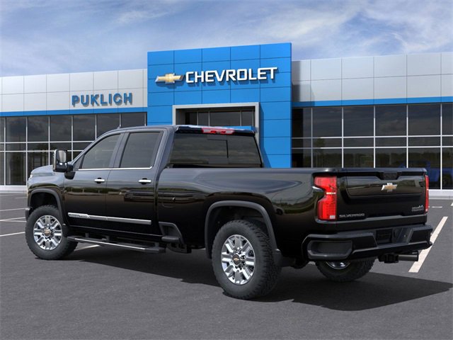 2025 Chevrolet Silverado 2500HD High Country photo 3