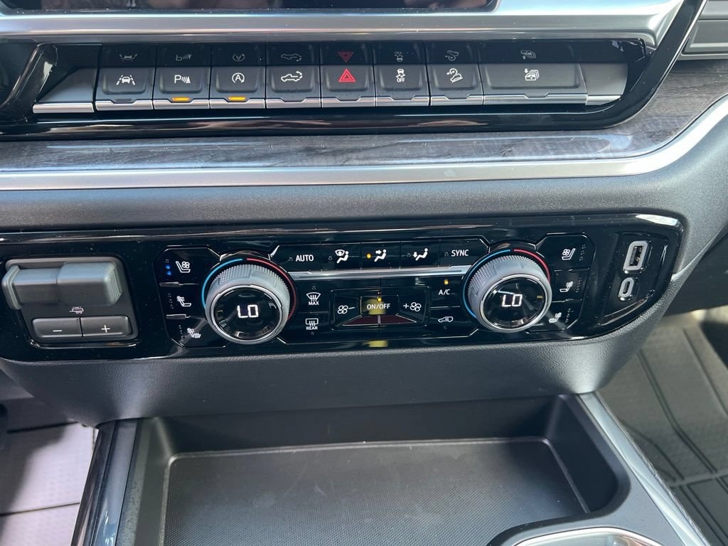 2026 Chevrolet Silverado 1500 LTZ - Photo 15