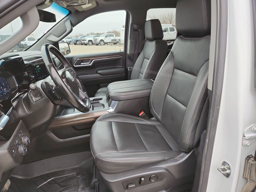 2024 Chevrolet Silverado 1500 RST - Photo 18