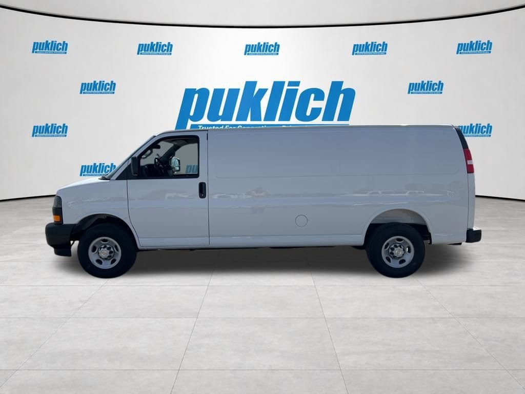 2026 Chevrolet Express Cargo Work Van - Photo 8