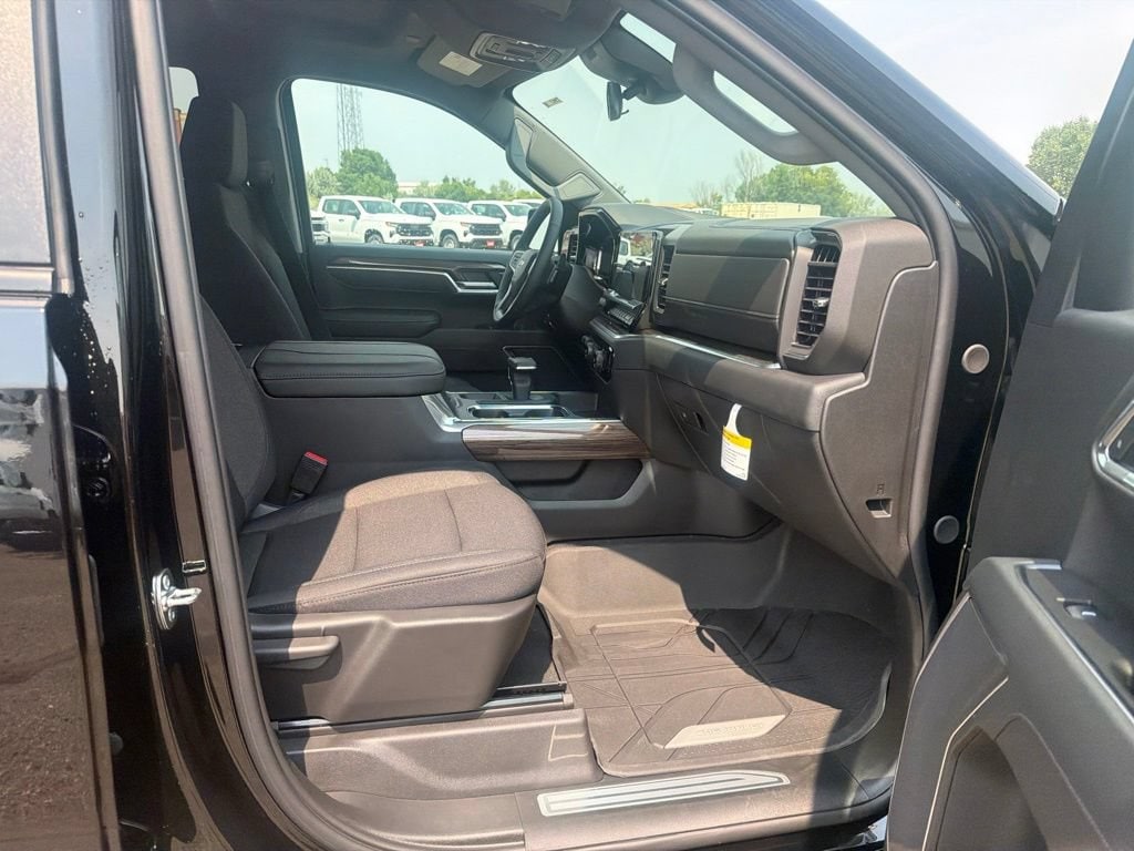 2026 Chevrolet Silverado 1500 LT - Photo 33