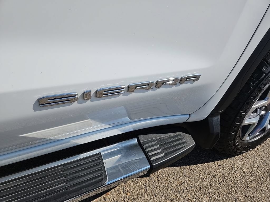 2023 GMC Sierra 1500 SLT - Photo 46