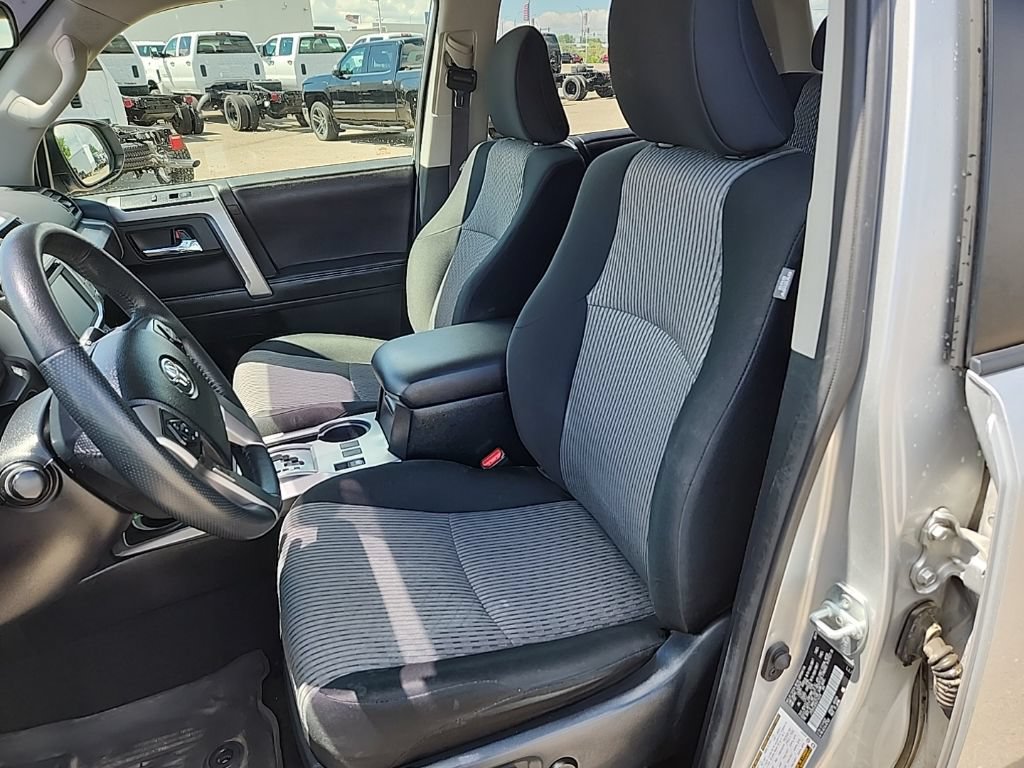 2019 Toyota 4Runner SR5 - Photo 30