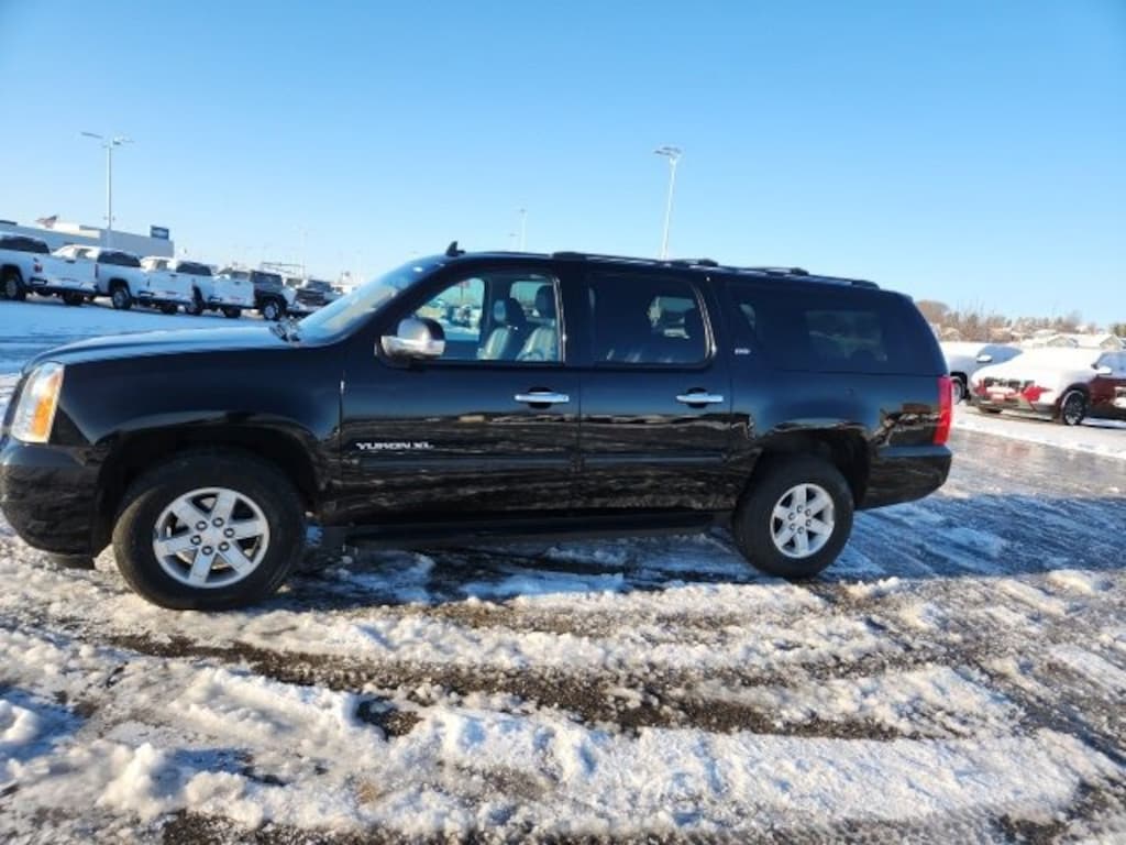 Used 2013 GMC Yukon XL SLT SUV