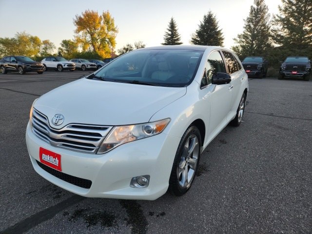 2010 Toyota Venza photo 3
