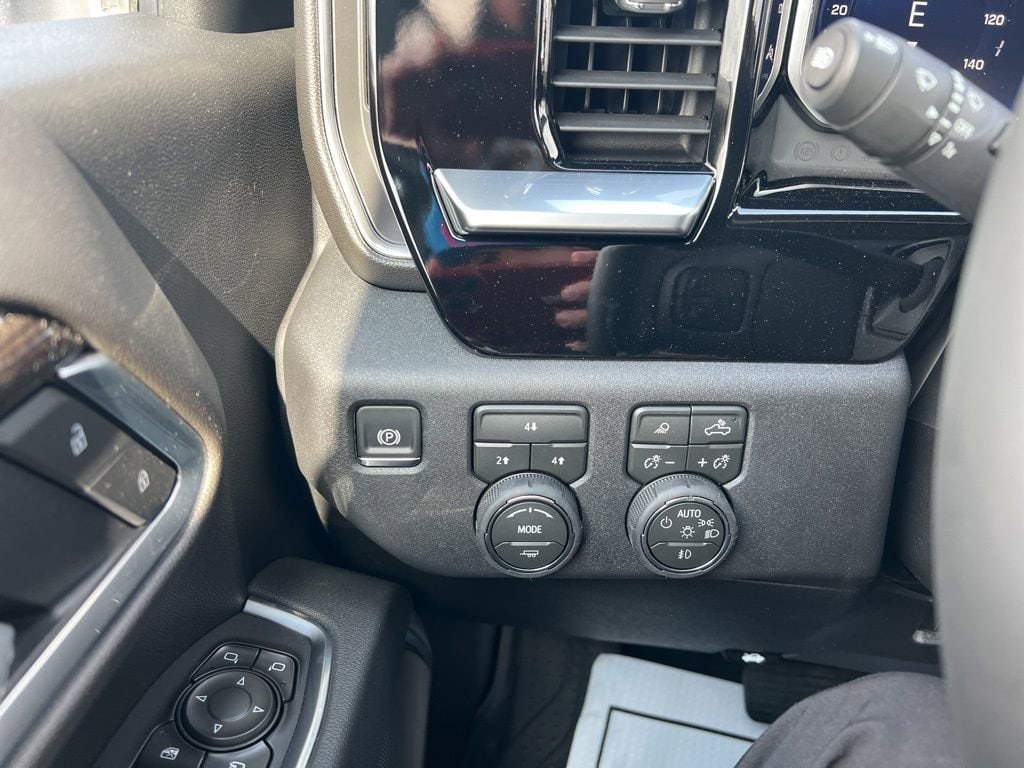 2026 Chevrolet Silverado 3500 HD LT - Photo 22