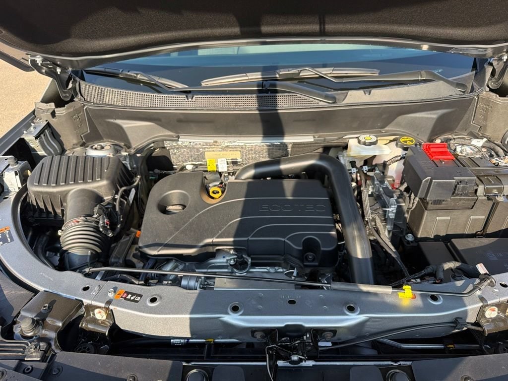 2027 Chevrolet Equinox LT - Photo 33