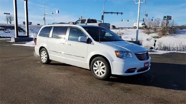 Used 2014 Chrysler Town & Country Touring with VIN 2C4RC1BG0ER126628 for sale in Bismarck, ND