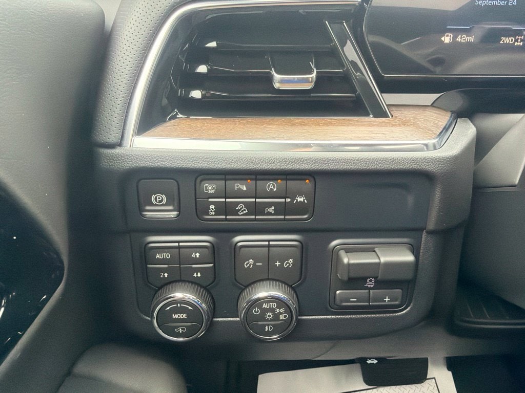 2026 Chevrolet Tahoe High Country - Photo 15