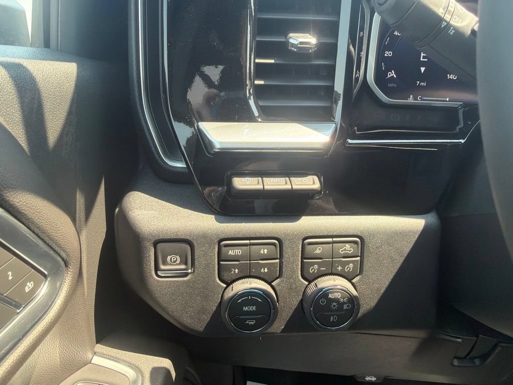 2026 Chevrolet Silverado 3500 HD LTZ - Photo 15