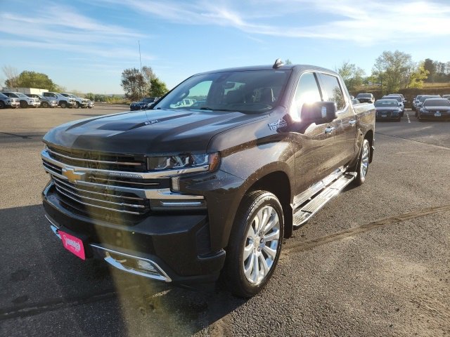 2020 Chevrolet Silverado 1500 High Country photo 3