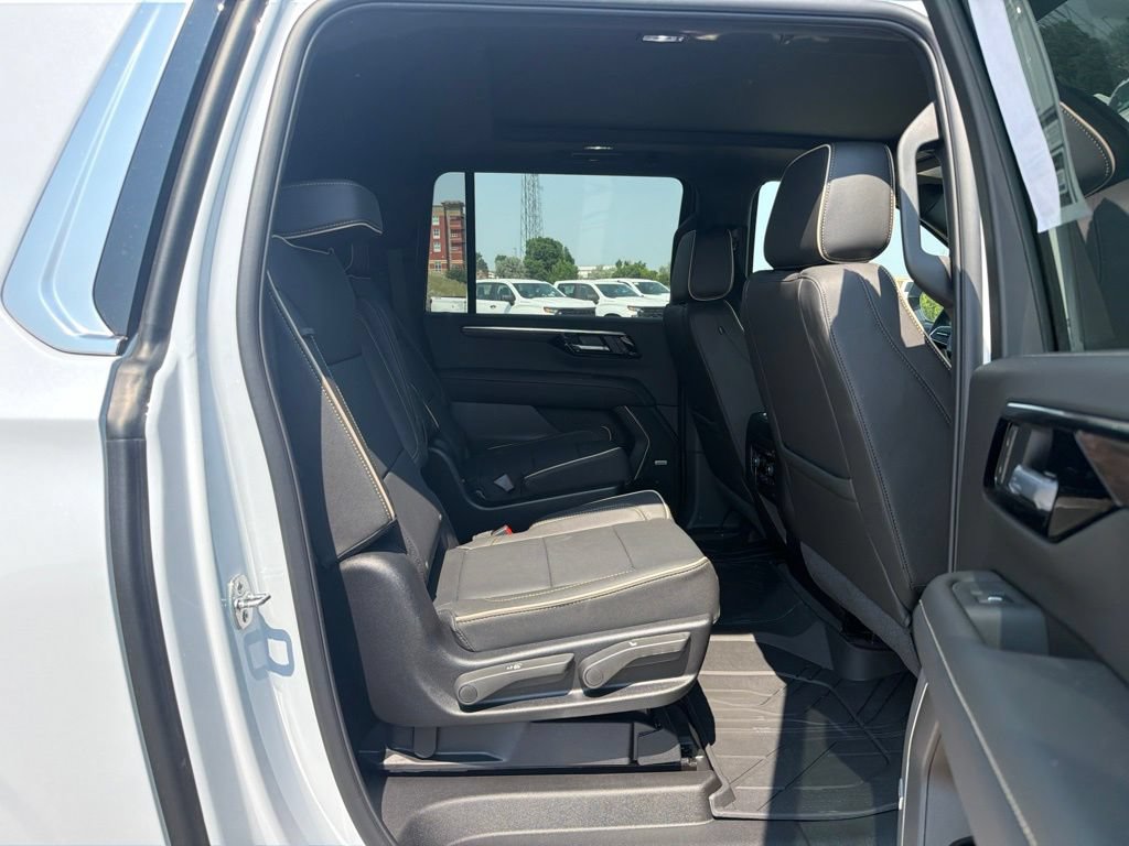 2026 Chevrolet Suburban Premier - Photo 37