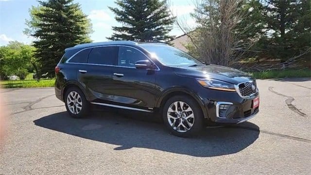 Used 2019 Kia Sorento SXL with VIN 5XYPKDA59KG517028 for sale in Bismarck, ND