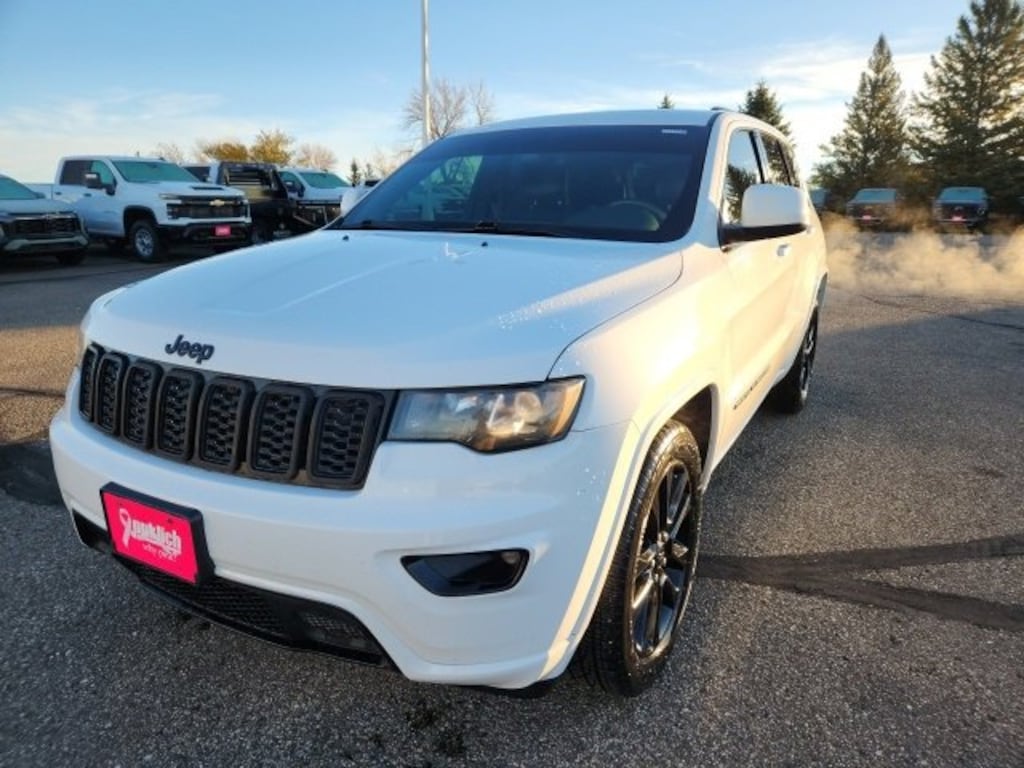 Used 2019 Jeep Grand Cherokee Altitude 4x4 SUV