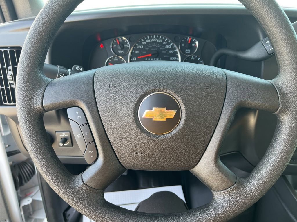 2026 Chevrolet Express Cargo Work Van - Photo 9