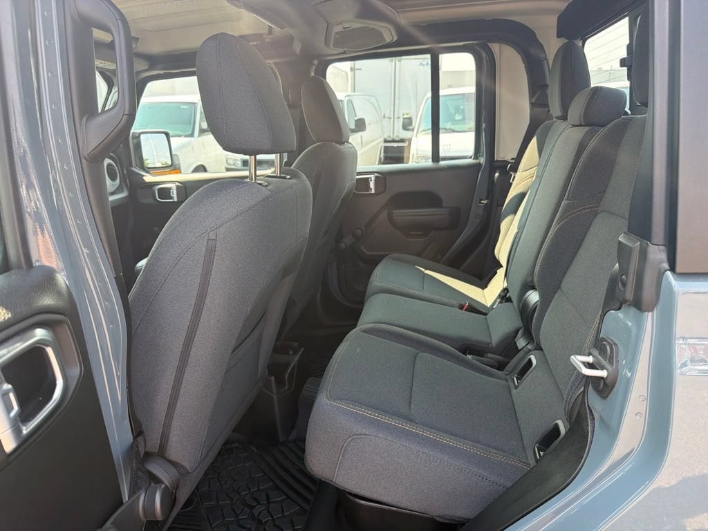 2024 Jeep Gladiator Sport - Photo 24